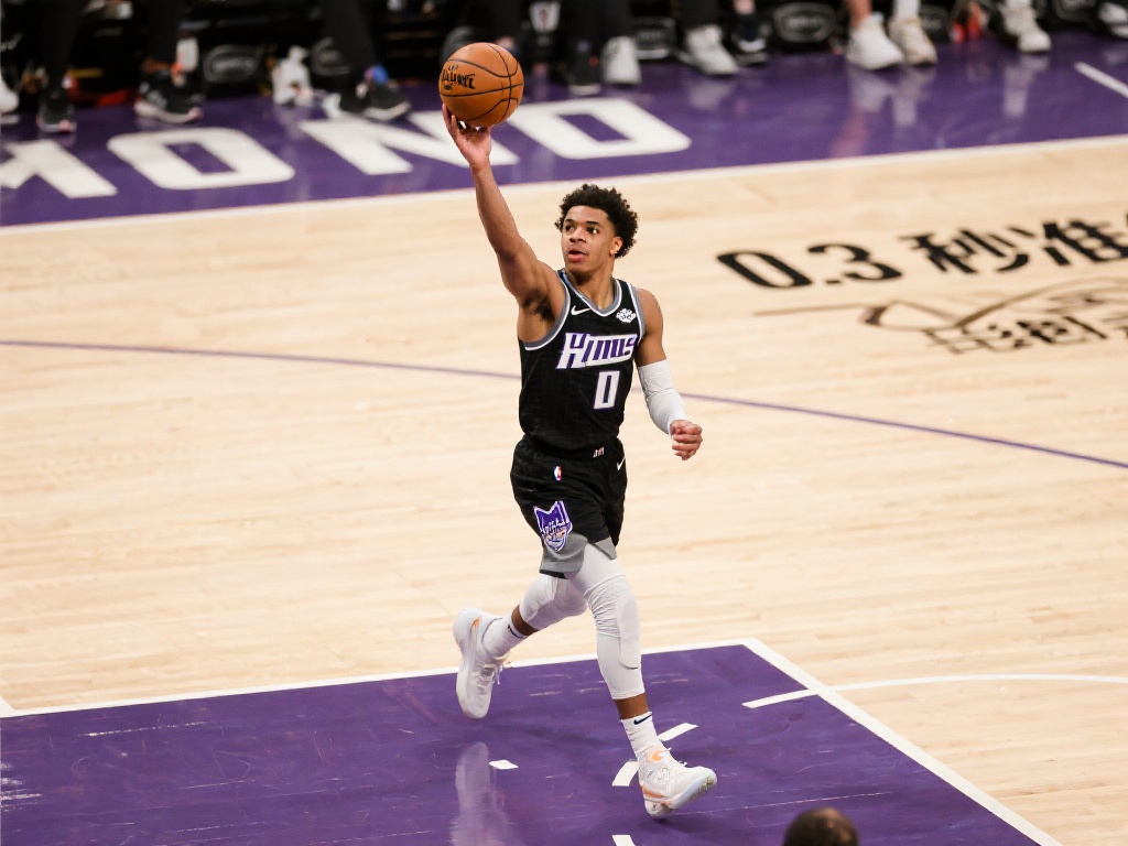 哈利伯顿从一名默默无闻的新人，到如今队内